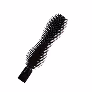 Lashes with volume and definition using DABA Waterproof Mascara